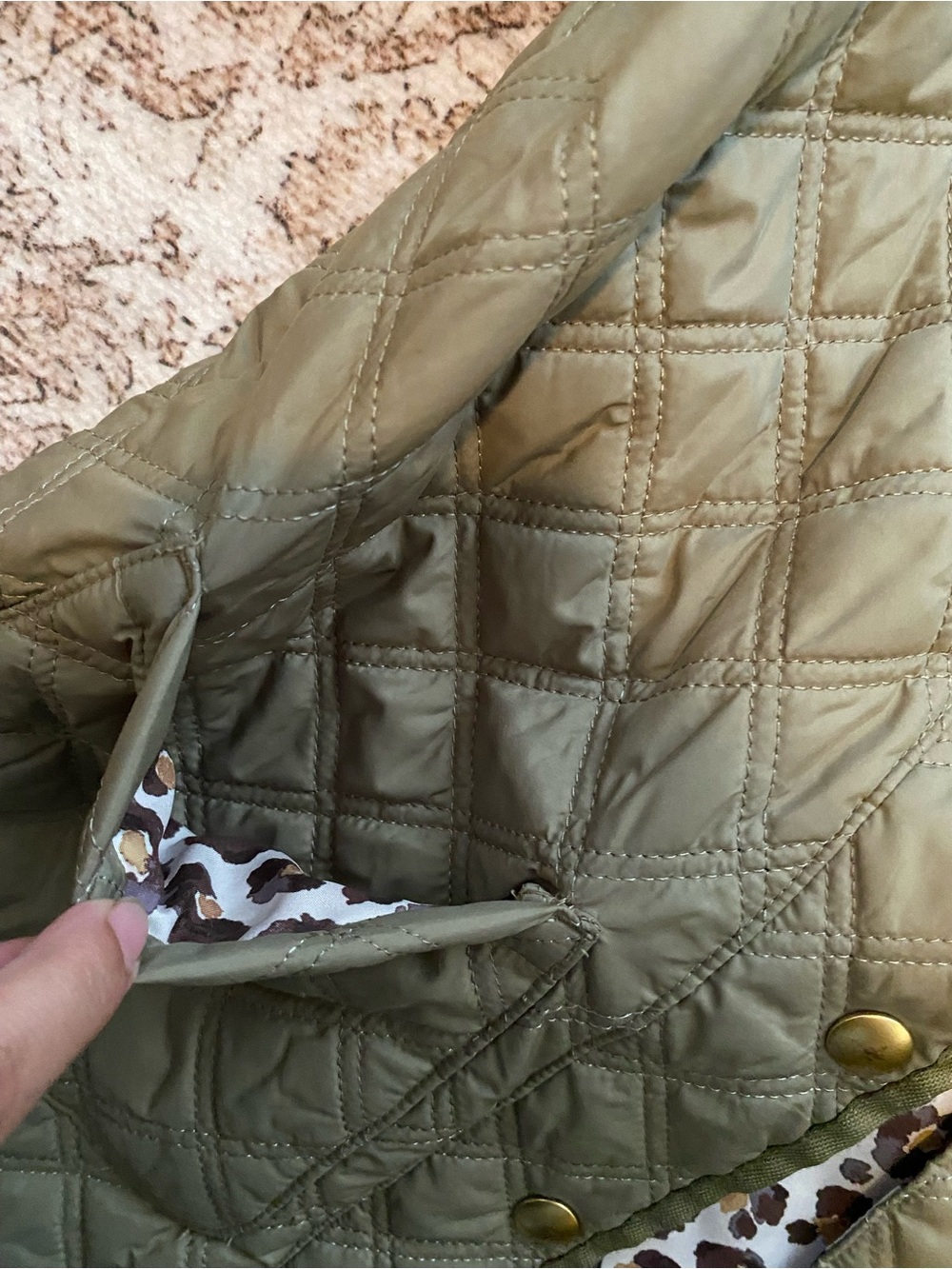 Olive Quilted ' Jacket with Leopard Lining - Picture 4 of 9